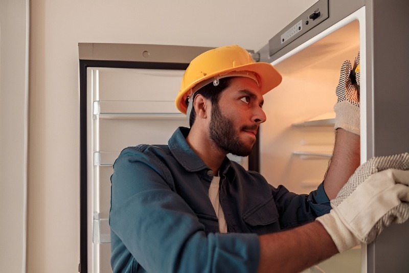 Refrigerator repair in Aurora